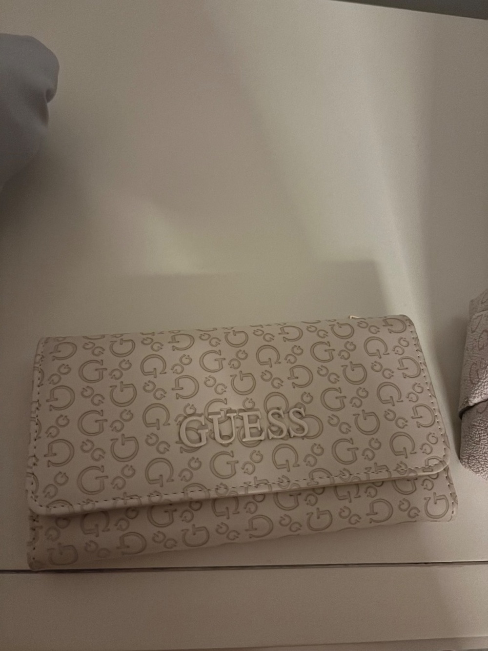 Guess sachel purse - Picture 4 of 6